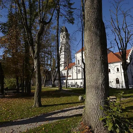 B&B Saint Ignatius Retreat House 3*